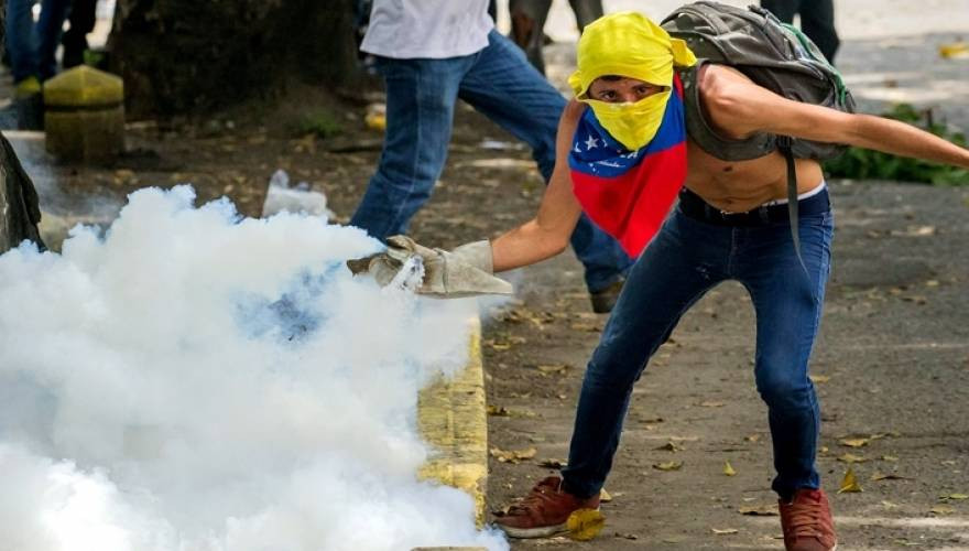 Βενεζουέλα: 37 νεκροί διαδηλωτές – Το μήνυμα του αρχηγού της αντιπολίτευσης μέσα από την φυλακή (βίντεο)